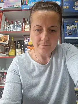 Snapshot of Fluturas2 chatting on September 29, 12:43 pm Fluturas2 online show from September 29, 12:43 pm