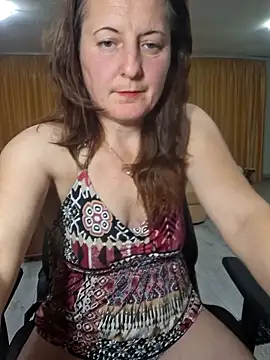 Snapshot of Fluturas2 chatting on October 21, 6:30 pm Fluturas2 online show from October 21, 6:30 pm