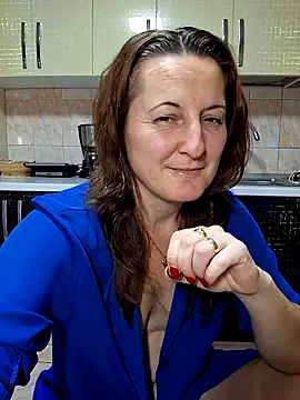 Fluturas2 online show from November 14, 9:46 pm