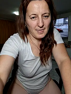 Fluturas2 online show from November 26, 7:59 pm