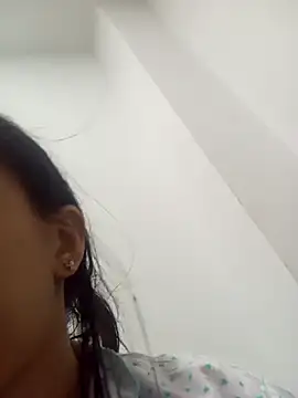 Alisson Morgann online show from December 5, 1:14 am