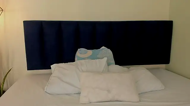 Snapshot of sophieturner_mg chatting on March 9, 7:07 pm sophieturner mg online show from March 9, 7:07 pm