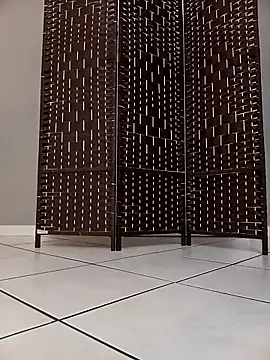 Snapshot of Elettra90 chatting on February 22, 9:35 pm Elettra90 online show from February 22, 9:35 pm