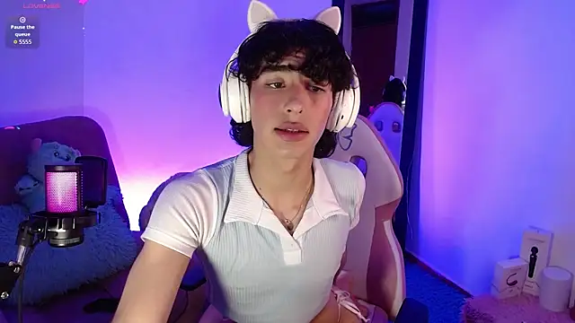 saanti foxs online show from October 8, 5:05 am