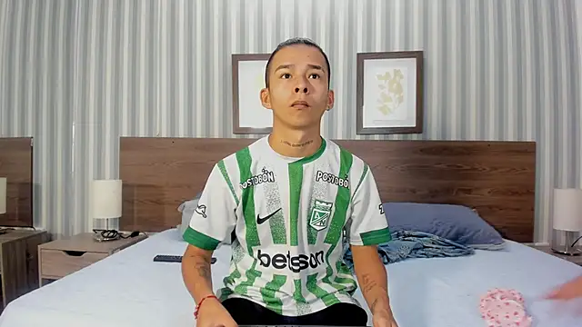 blinkiii  online show from January 17, 3:39 pm