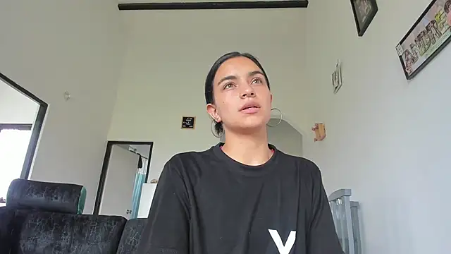 blinkiii  online show from April 13, 4:12 pm