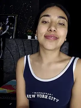 Snapshot of AmberGold- chatting on September 21, 9:22 am AmberGold- online show from September 21, 9:22 am