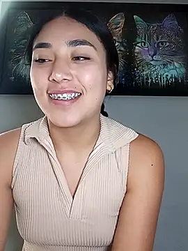 Snapshot of AmberGold- chatting on September 30, 9:53 pm AmberGold- online show from September 30, 9:53 pm