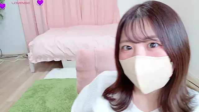 Snapshot of Haru_chiii chatting on November 23, 11:10 am Haru chiii online show from November 23, 11:10 am