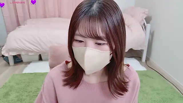 Snapshot of Haru_chiii chatting on February 11, 1:21 am Haru chiii online show from February 11, 1:21 am