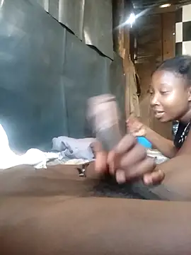 Snapshot of phumlanisanka chatting on February 19, 4:25 pm phumlanisanka online show from February 19, 4:25 pm