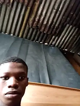 Snapshot of phumlanisanka chatting on March 28, 5:18 am phumlanisanka online show from March 28, 5:18 am