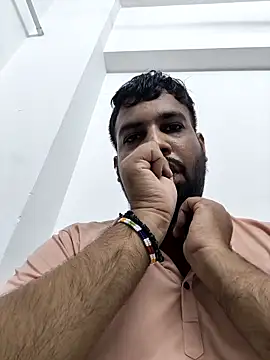 vinay smalldick online show from April 22, 1:23 pm