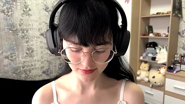 FakeLamb online show from September 20, 12:06 pm