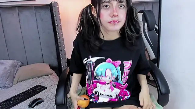 Miyu Komori online show from February 14, 12:46 pm