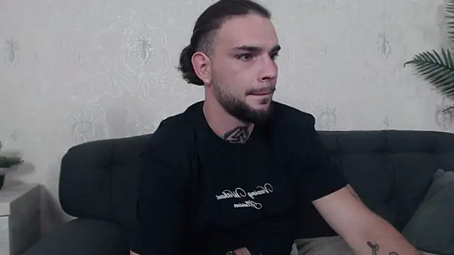 Snapshot of DanyelCarter chatting on September 22, 8:55 pm DanyelCarter online show from September 22, 8:55 pm