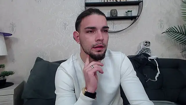 Snapshot of DanyelCarter chatting on October 17, 5:48 pm DanyelCarter online show from October 17, 5:48 pm