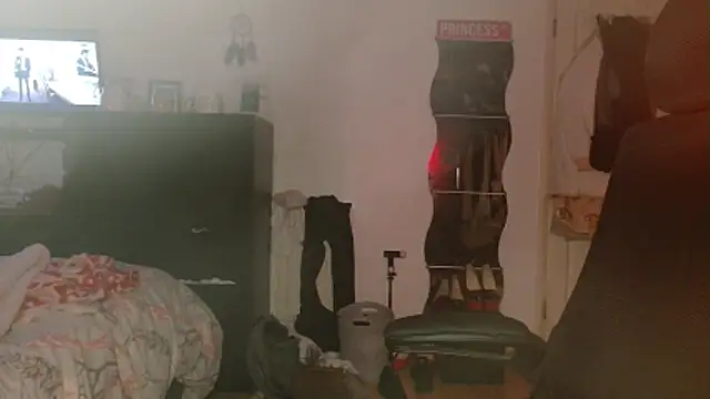 Snapshot of Prill940 chatting on October 25, 12:07 am Prill940 online show from October 25, 12:07 am