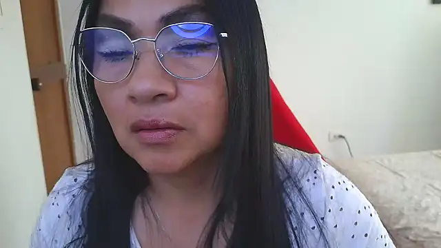 LissafeetHott online show from February 9, 7:40 pm