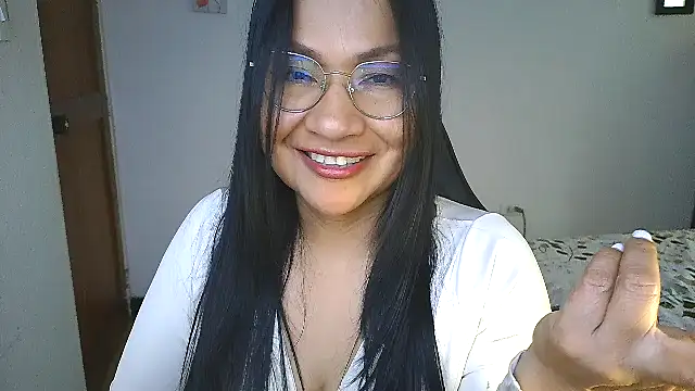 LissafeetHott online show from May 19, 10:49 pm