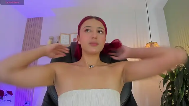 Cristalfoxy  online show from January 13, 7:41 pm