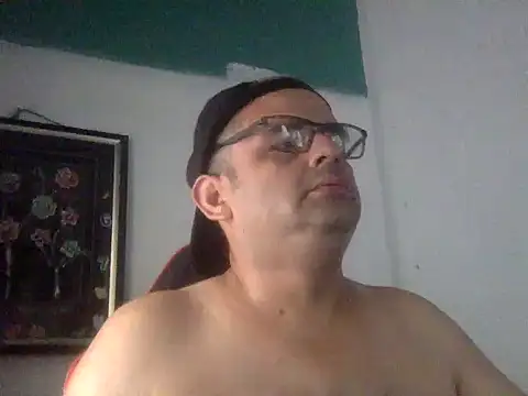 Katracho6969 online show from May 3, 4:57 pm