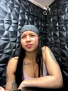 lil charme online show from October 31, 9:05 pm