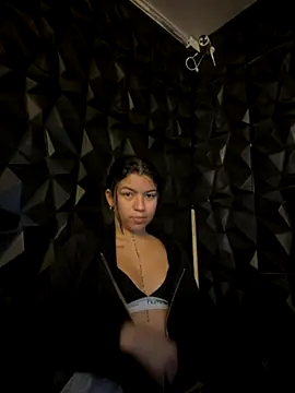 lil charme online show from November 2, 8:22 pm