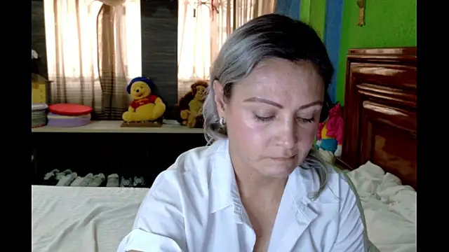  Charlize theron  online show from May 15, 8:38 pm