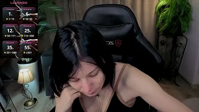 EllinEverly online show from February 13, 9:22 pm