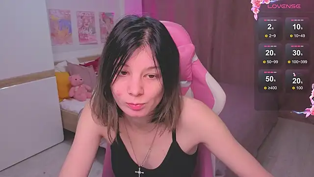 EllinEverly online show from March 11, 9:21 pm