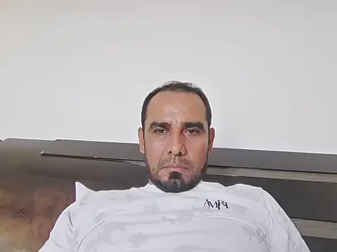 Snapshot of Camilo210520 chatting on July 8, 10:03 pm Camilo210520 online show from July 8, 10:03 pm