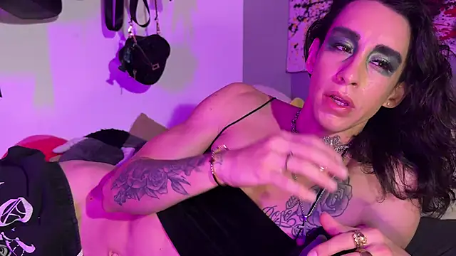 xoFrankie online show from September 25, 6:22 pm