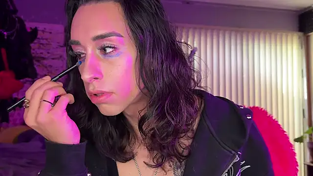 xoFrankie online show from October 5, 10:51 pm