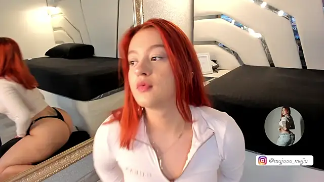 Julieth Rojas online show from October 3, 4:09 am