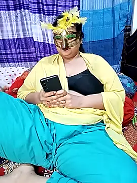 Tanisha-Chy online show from February 4, 6:03 pm