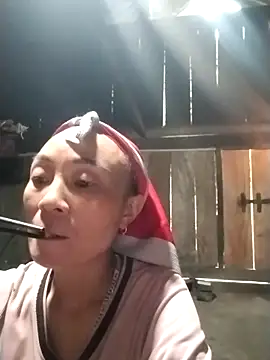 Snapshot of Hoala7890 chatting on September 23, 12:13 am Hoala7890 online show from September 23, 12:13 am