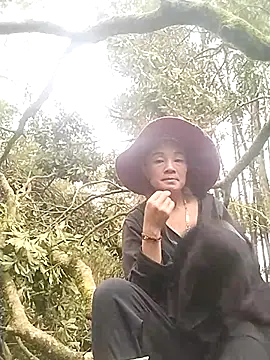 Snapshot of Hoala7890 chatting on October 3, 1:46 am Hoala7890 online show from October 3, 1:46 am