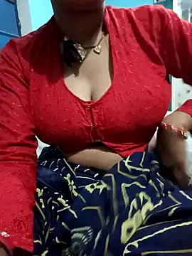 Snapshot of Meenu_chauhan chatting on October 31, 4:08 pm Meenu chauhan online show from October 31, 4:08 pm