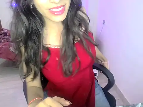 its siya  online show from December 5, 7:32 pm