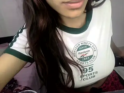 Snapshot of its_siya_ chatting on April 7, 8:09 pm its siya online show from April 7, 8:09 pm