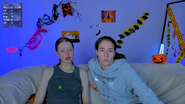 khloebeauty online show from October 23, 7:34 pm