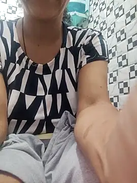 Snapshot of meenu_bhabhi547 chatting on September 26, 5:06 pm meenu bhabhi547 online show from September 26, 5:06 pm