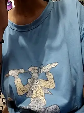 Snapshot of meenu_bhabhi547 chatting on October 24, 1:57 am meenu bhabhi547 online show from October 24, 1:57 am