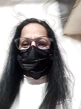 Snapshot of meenu_bhabhi547 chatting on November 18, 4:28 am meenu bhabhi547 online show from November 18, 4:28 am