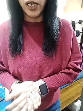 Snapshot of meenu_bhabhi547 chatting on November 24, 4:45 am meenu bhabhi547 online show from November 24, 4:45 am