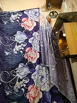 Snapshot of meenu_bhabhi547 chatting on November 26, 4:24 am meenu bhabhi547 online show from November 26, 4:24 am