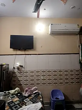 Snapshot of meenu_bhabhi547 chatting on January 13, 2:39 am meenu bhabhi547 online show from January 13, 2:39 am