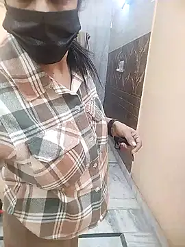 Snapshot of meenu_bhabhi547 chatting on February 14, 7:27 am meenu bhabhi547 online show from February 14, 7:27 am