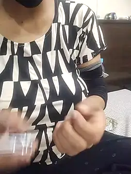meenu bhabhi547 online show from May 8, 1:55 am